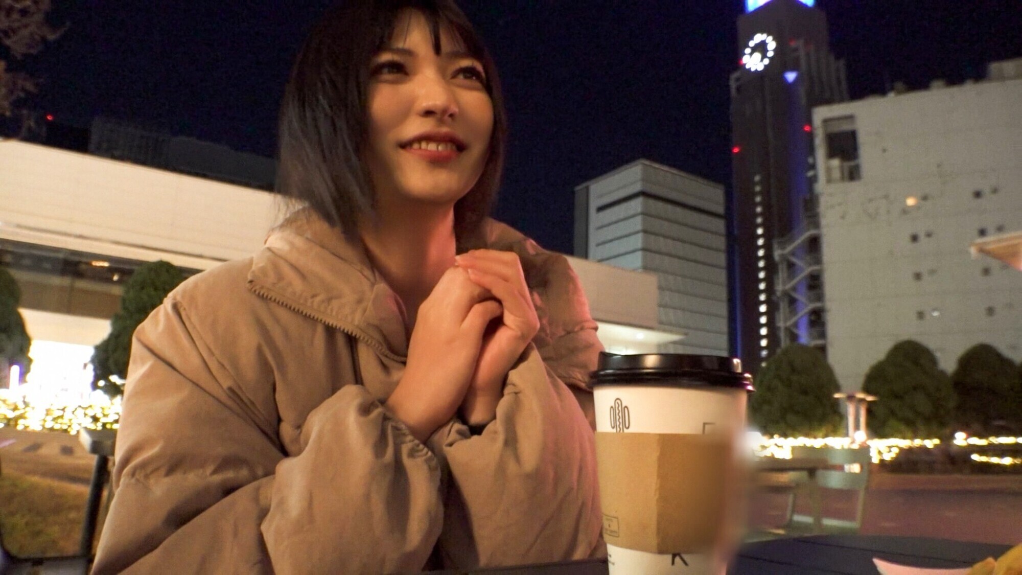 「素人ヤリマンランド 異常性癖!見た目とは裏腹にセックスが好きすぎる痴女ちゃんたちw」のサムネイル