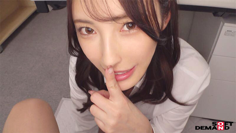 「【ASMR×完全主観】声の出せない状況でこっそり誘惑痴女の囁き淫語オナサポ12発射精」のサンプル画像14枚目