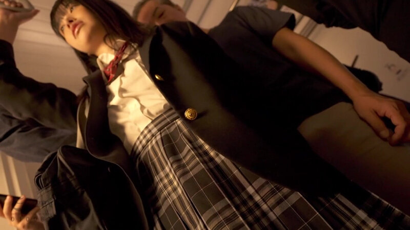 「痴●集団に犯●れた女子●生わいせつ輪●映像集 4時間」のサンプル画像1枚目