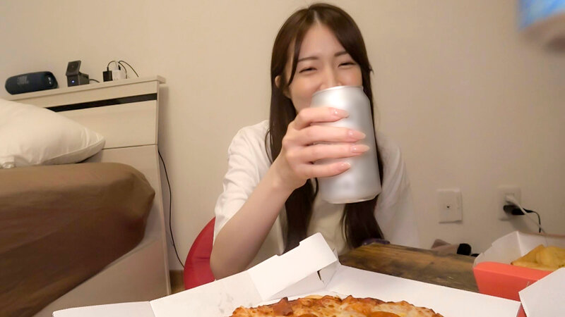 「中出し部屋呑みドキュメント SSSボディのエロ良いお姉さん あかね麗」のサンプル画像9枚目