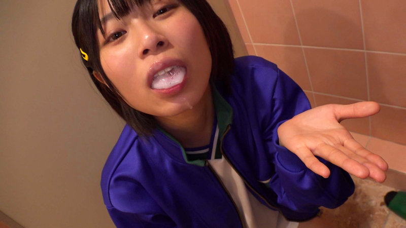 「「絶対に人前でお漏らししたらダメだからね！」ウブな部活女子校生が敏感過ぎて潮とおしっこまき散らしデート【汁無双 2】 佐野なつ」のサンプル画像15枚目