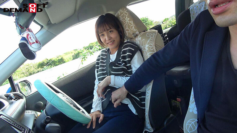 「沢山出る母乳で3児を育てるママさんバレーガチ勢の島人 玉城夏帆 29歳 地元沖縄でAV DEBUT」のサンプル画像13枚目