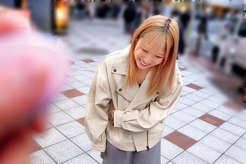 「素人美少女とリモコンバイブお散歩 5 ーSBY区編ー「もう我慢できません…//」人混みの中ビクビク震えてイキまくってしまう女子たち！人生初の羞恥プレイでまさかのエロスイッチオン！車移動中も大胆カーオナニー！最後は近くのスタジオで心行くまで生セックス！」のサンプル画像7枚目