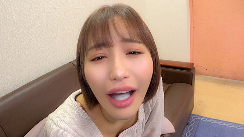 「【個撮】えぇっ～！！こんな場所で！？ 素人娘のこっそりフェラチオ 1」のサンプル画像3枚目
