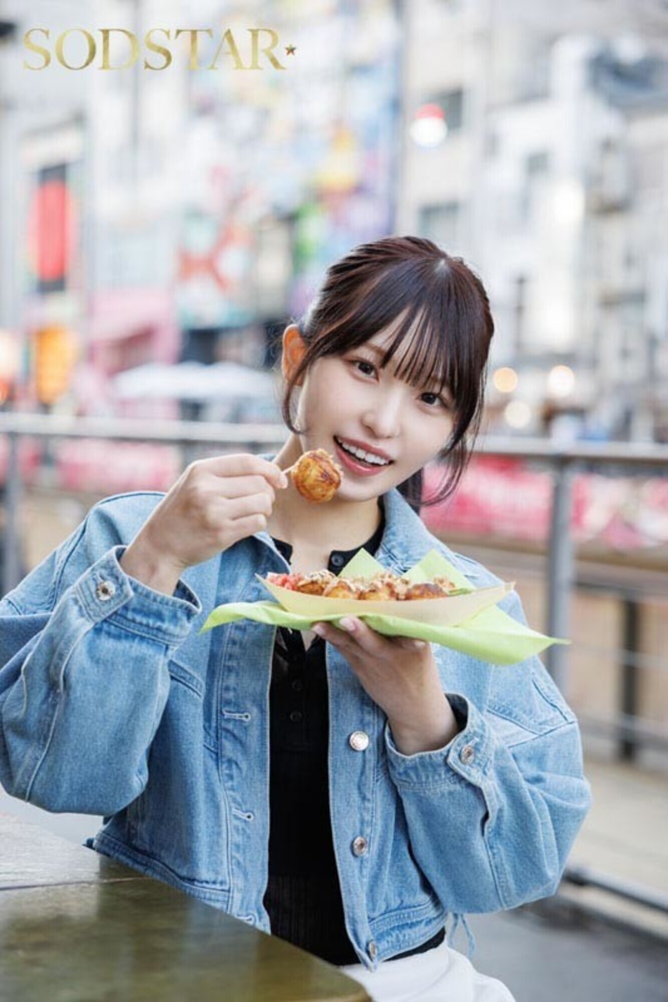 「新川空がファンの自宅を訪問！美少女女優のおもてなし5連続プレイで大満足の神対応ツアー」のサンプル画像2枚目