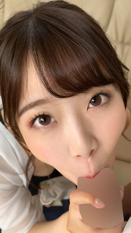 「可愛い舐め顔で抜く!見つめられ主観フェラ!48作品480分」のサンプル画像3枚目