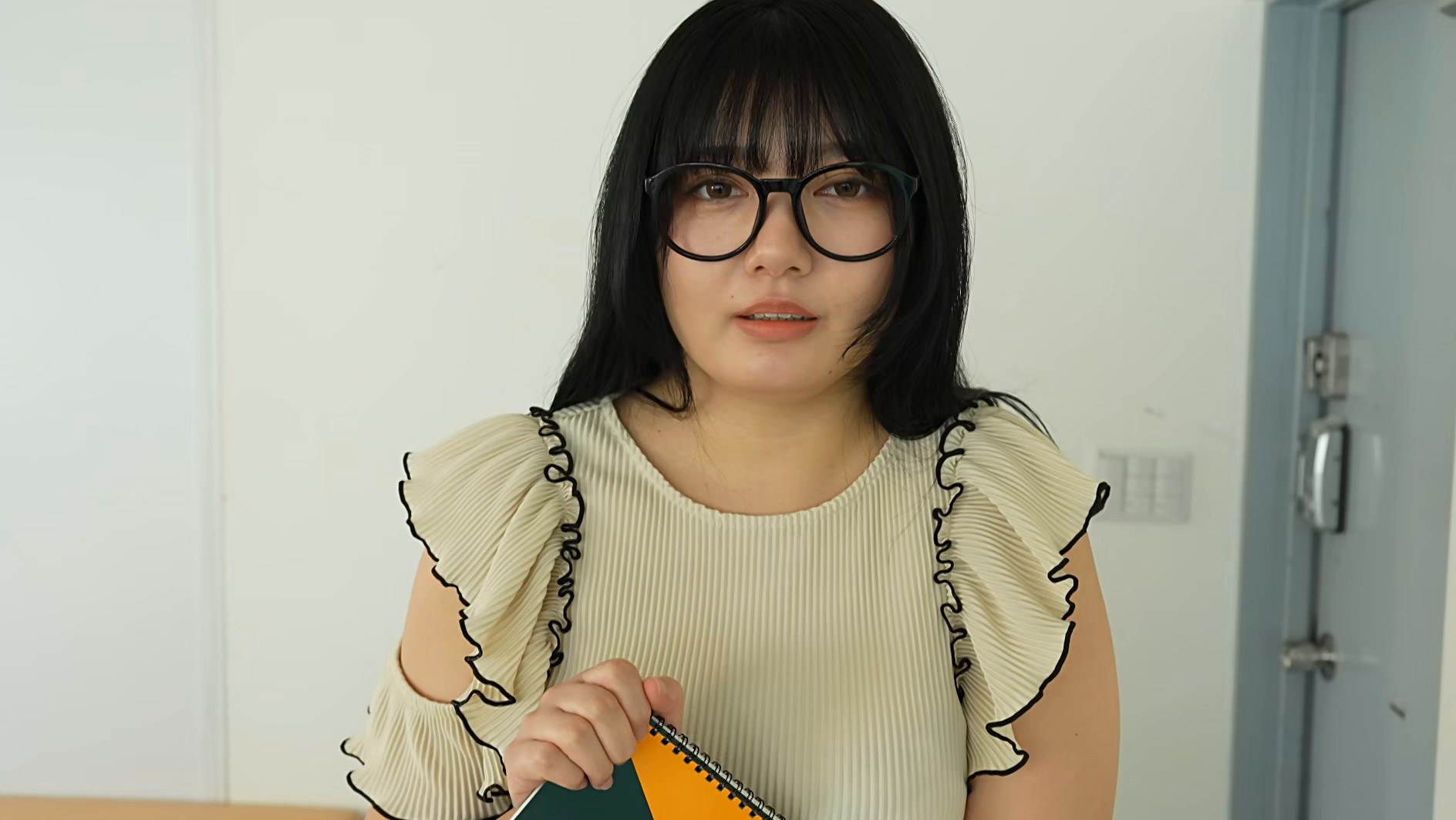 「オタクパリピな人妻 橋村依里南」のサンプル画像5枚目