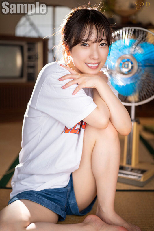 「盆休みの帰省中、近所のよつ葉と久しぶりの再会。うだるような暑い季節に成長してどちゃクソ可愛くなっていた幼馴染と三日三晩ハメまくった。 小湊よつ葉」のサンプル画像3枚目