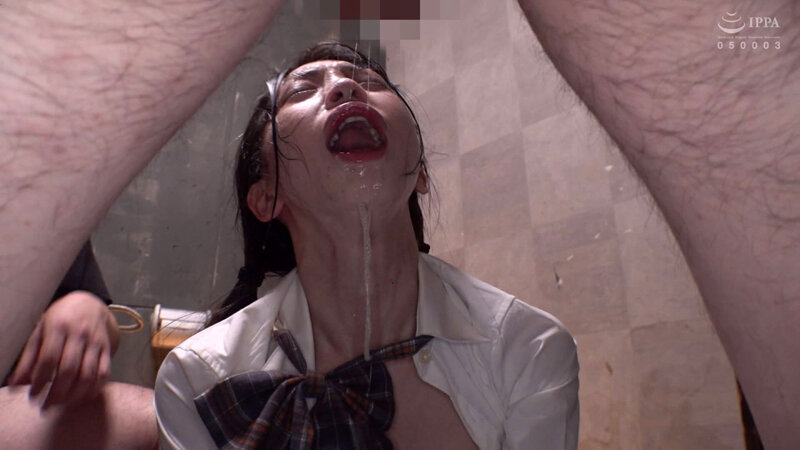 「喉奥破壊 女子校生イラマチオBEST ガン突き鬼畜ピストン240分」のサンプル画像3枚目