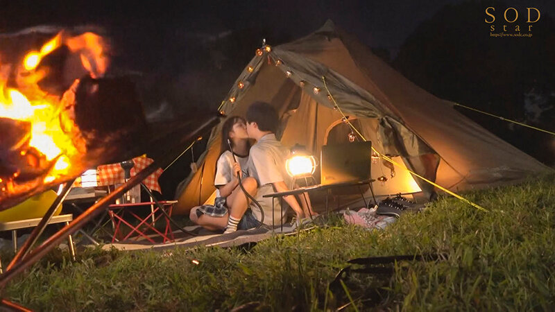 「キャンプそっちのけで狭いテントと車中でパコりまくった付き合いたての僕らの一泊二日の旅 百仁花」のサンプル画像6枚目