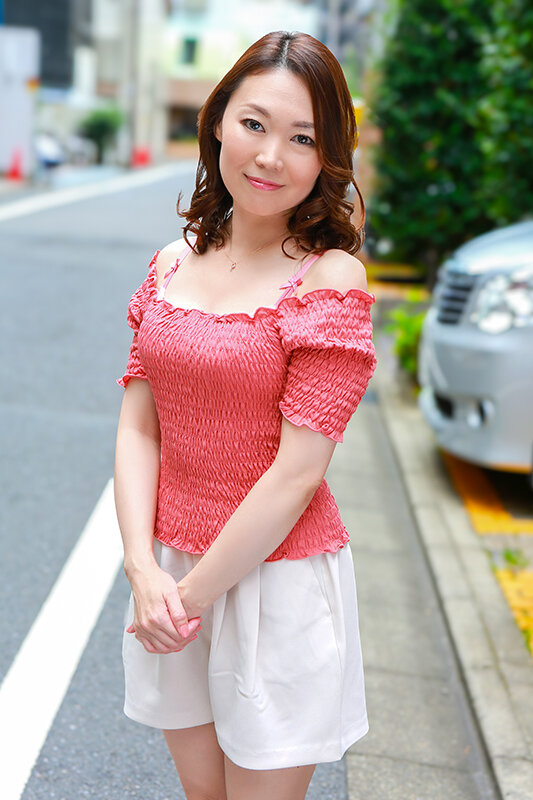 「五十路熟女12人の濃密ハメ撮り！小林優紀・円城ひとみらがナンパ男にフェラ＆オナニーで乱れる」のサムネイル