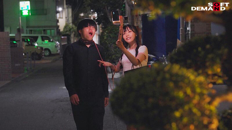 「【ご報告】ただのOLで大変恐縮ですが、清楚系ビッチへ転身いたしました!育ちが良いOLがドM男性をイジメてマ×コを濡らした記録。宣伝部 松永あかり」のサンプル画像13枚目