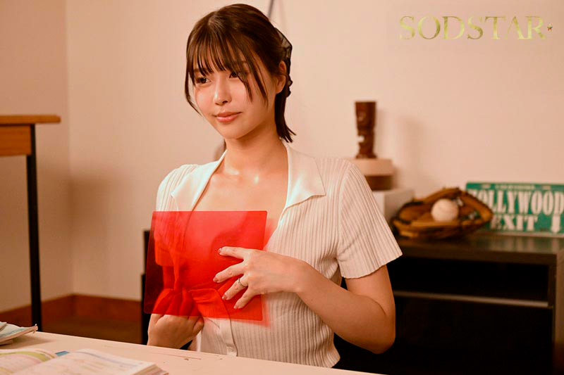 「実家に嫁いできた奥さんは俺の家族が男クサさ抜群の性癖ど真ん中だったらしく、家族に忍んで全員とハメまくる絶倫人妻だったのでガテン系一家ファミリークラッシュ！ 唯井まひろ」のサンプル画像10枚目