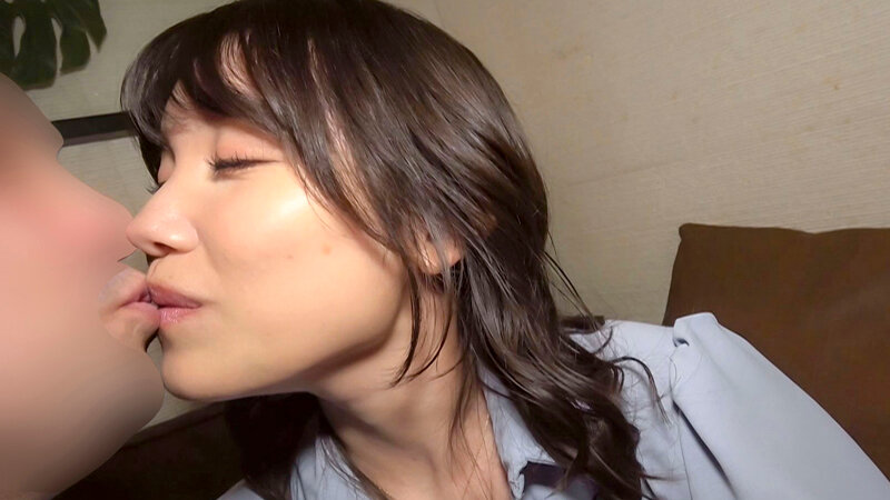 「完全プライベート映像 包まれそうな透明感!永遠の清楚お姉さん 岬さくらちゃんと初めての二人きりお泊まり」のサンプル画像2枚目