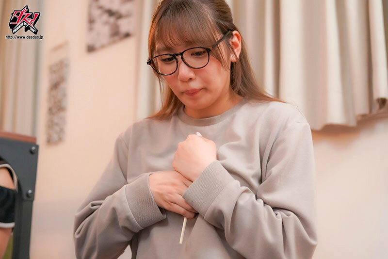 「王様ゲームで急接近した隠れ淫乱な地味巨乳と、一泊二日のラブラブ中出しセックス。 七海那美」のサンプル画像10枚目