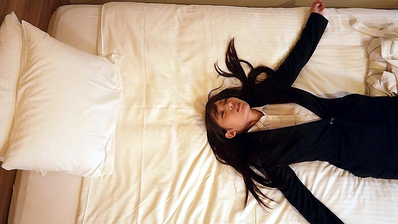 「出張先ビジネスホテル 素人を覗き見る 女子社員オナニー」のサンプル画像4枚目