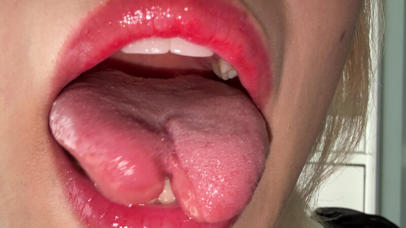 「【個人撮影】安堂はるの 舌ブラシで「汚舌苔」採取」のサンプル画像5枚目