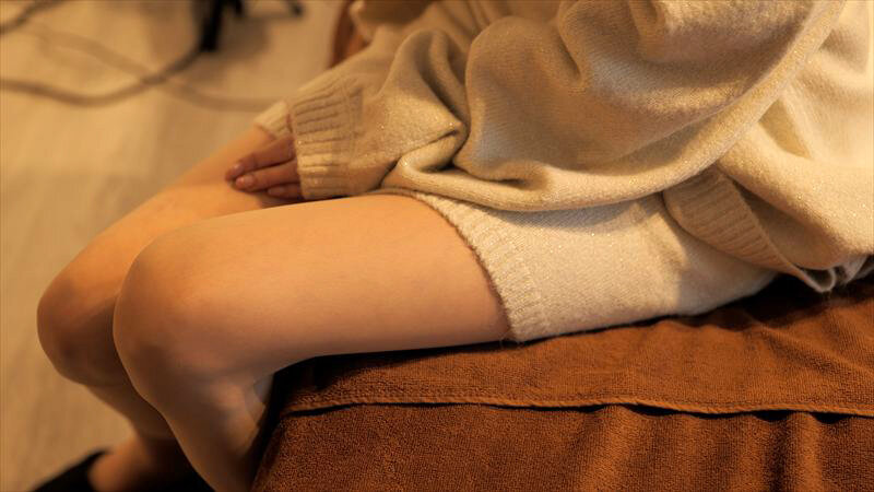 「伝説の性感マッサージ VS 葵百合香」のサンプル画像1枚目