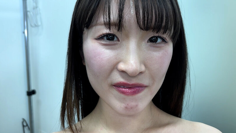 「【素人ナンパ】たれ目お姉さんの濃厚キステクニックにM男悶絶！唾液たっぷり責め」のサンプル画像1枚目