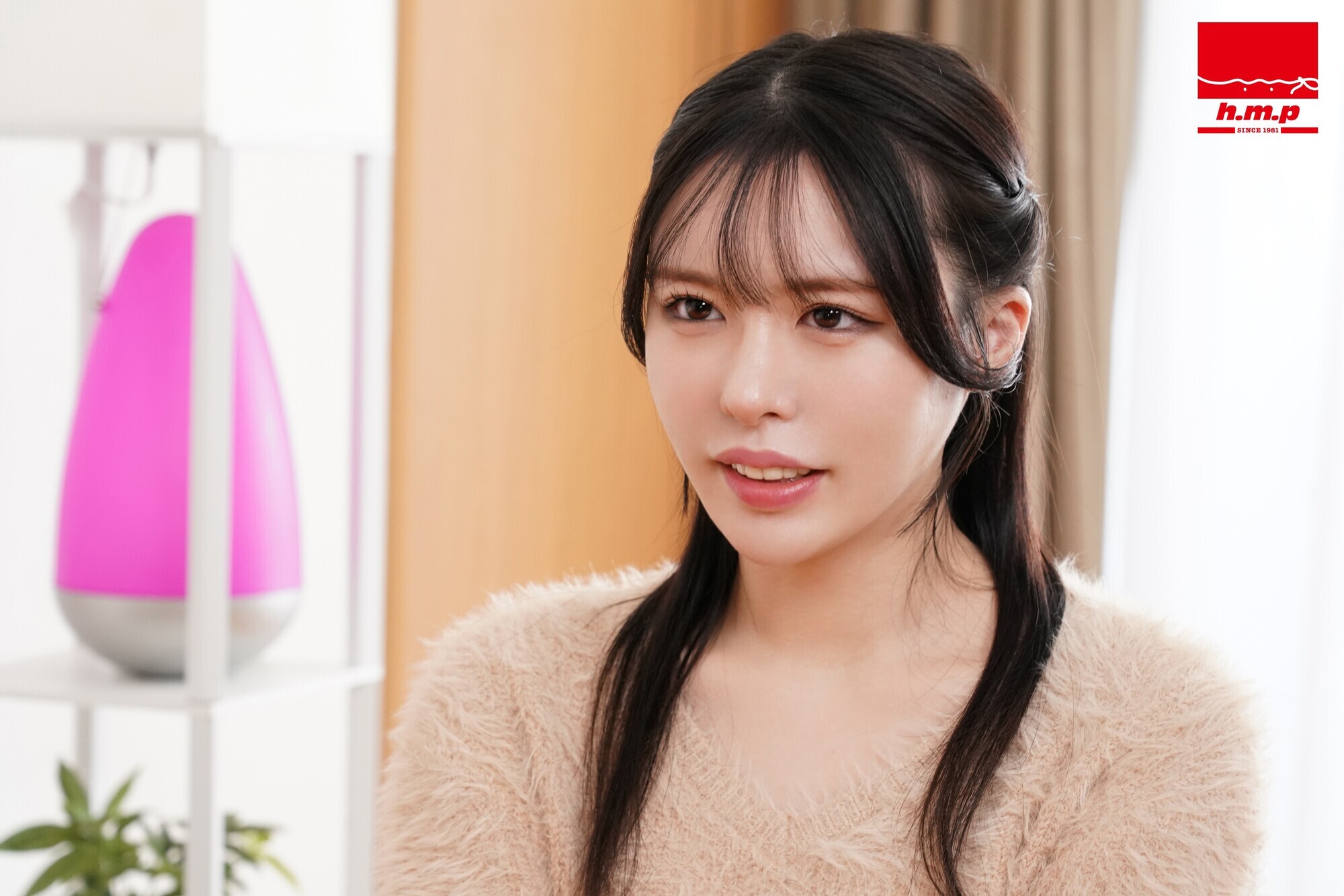 「デリヘル呼んだら初恋の幼馴染と12年ぶりの再会して朝まで生ハメ中出し射精した 黒島玲衣」のサンプル画像1枚目