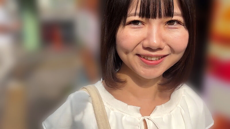 「【素人お姉さん】優しい雰囲気のみゆりちゃんが魅せる濃厚鼻フェラでM男を虜にする興奮プレイ」のサンプル画像1枚目