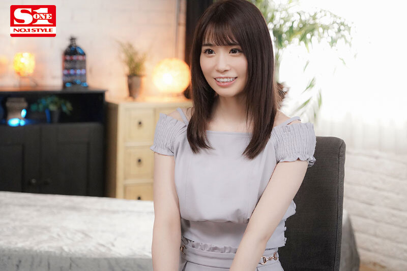 「激イキ117回！痙攣4400回！イキ潮1800cc！ 満点笑顔の神カワ少女 エロス覚醒 はじめての大・痙・攣スペシャル 未歩なな」のサンプル画像1枚目