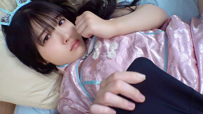 「モデル志望の美乳娘に卑猥コスプレ面接 押し倒されて拒否できず剛毛まんまんに生ハメ！おっぱいが圧し潰されるほどに中出し発情Gカップバニー！ 真白ふわり」のサンプル画像4枚目