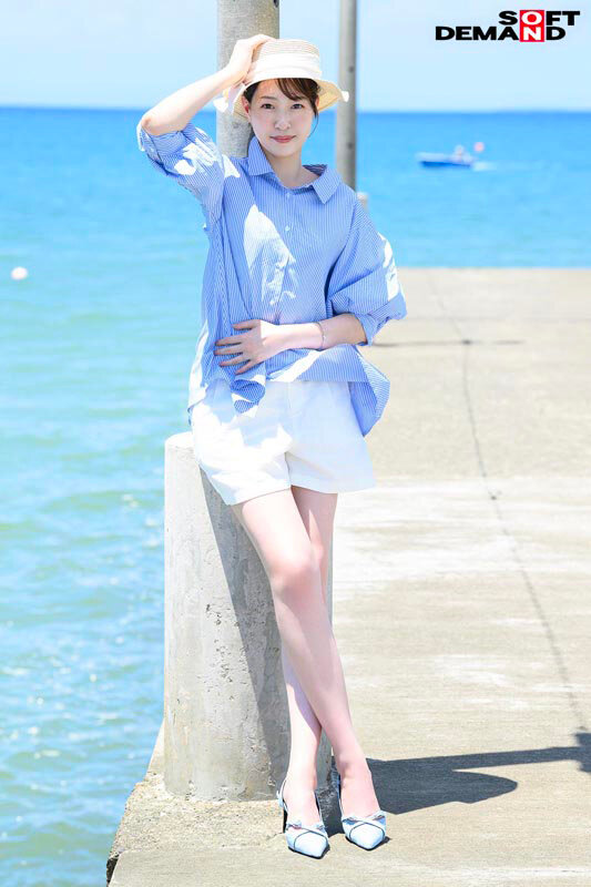 「身長177cm 官能的で艶やかな美脚 高村澪 33歳 AV DEBUT」のサンプル画像2枚目