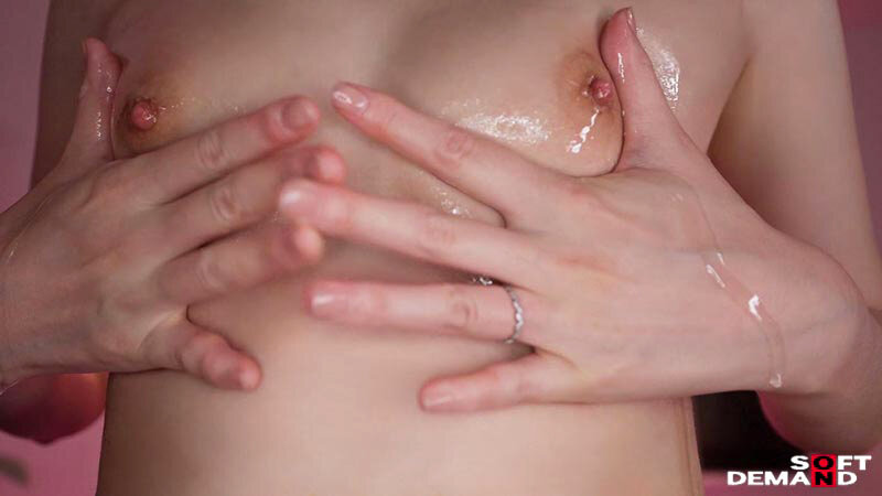 「身長177cm 官能的で艶やかな美脚 高村澪 33歳 AV DEBUT」のサンプル画像8枚目