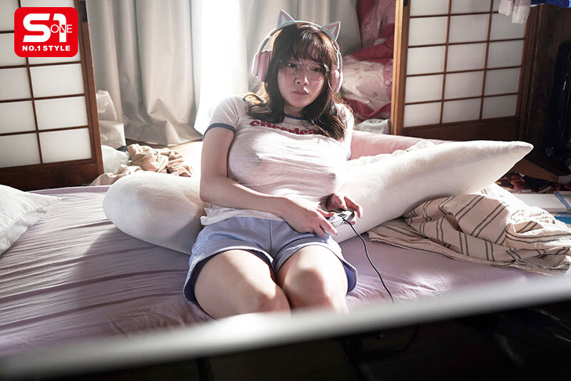 「鷲尾めい 巨乳ニート姉の誘惑パイズリ！オタク姉との禁断の近親相姦セックス」のサムネイル