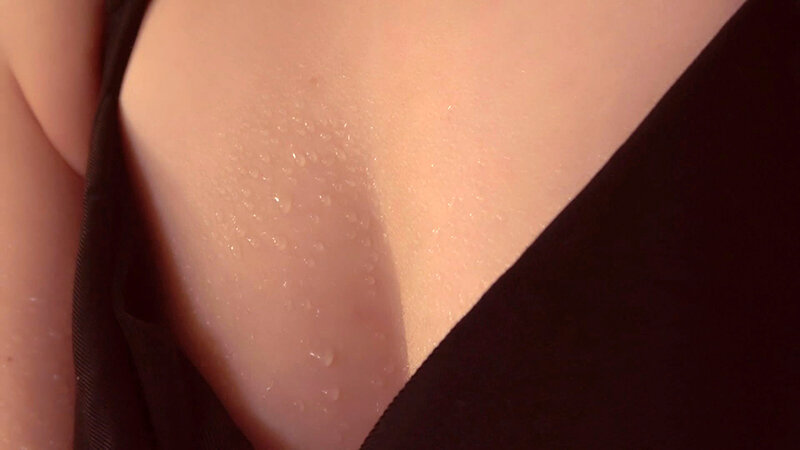 「【秘蔵映像流出】サウナオーナーによる導淫ロウリュで汗だくサウナ女子とトリップ性交」のサンプル画像1枚目