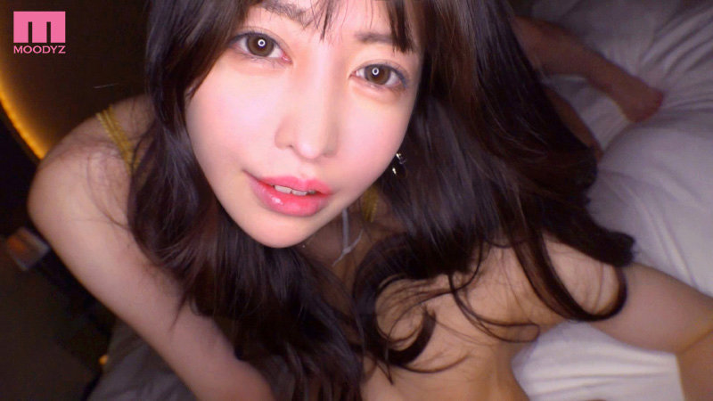 「恵比寿のBarにいる脚が綺麗なイイ女。 脚で射精させる甘サド美脚お姉さん 酔わせてくれたら美脚を絡ませて挟んでシゴいて犯してアゲル 森日向子」のサンプル画像7枚目