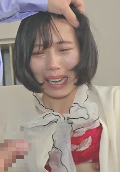 泣いて詫びても許されない背徳の代償!許しを請う為カラダを捧げる素人娘!