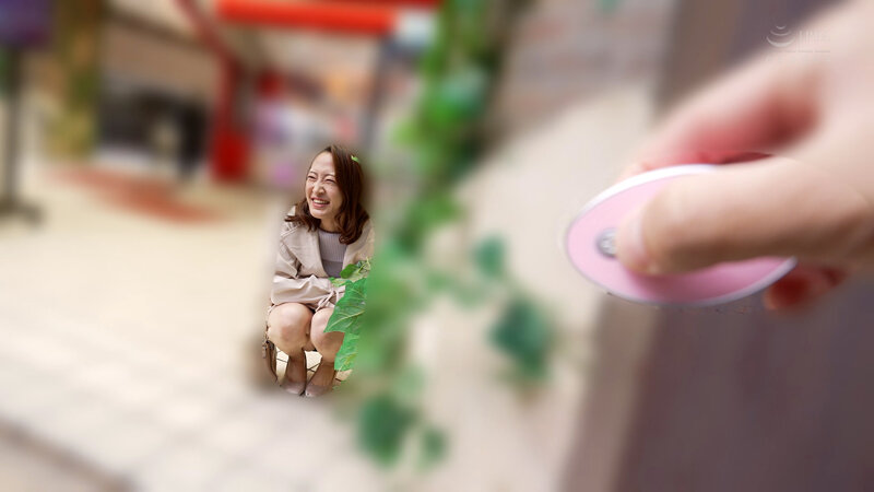 「熟女・白花こうのオナニー&野外露出プレイ集!中出しシーン満載の8時間ベスト」のサンプル画像2枚目