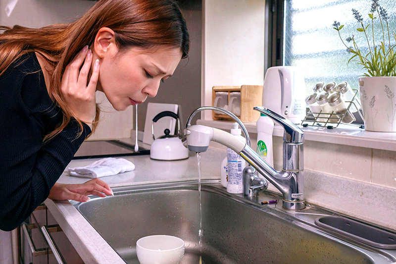 「無職無収入で巨根の義弟に夫に内緒でヤラせてあげた優しい優しい美人兄嫁 橘メアリー」のサンプル画像15枚目