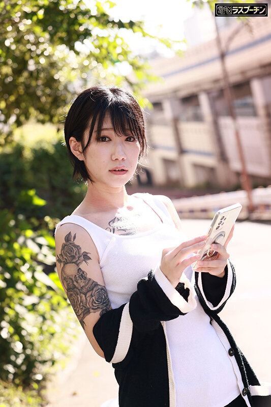 「訳アリの家出タトゥー娘さん、ツンなくせにベッドではプルプル震えるくらいのクソカワうぶっ子で草生える 柊ゆうき」のサンプル画像19枚目