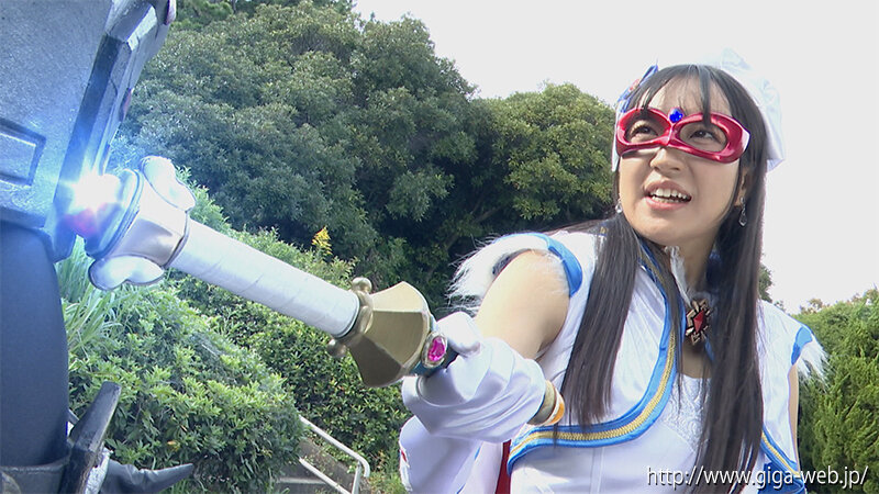 「楠木花菜が魅せる女戦士ヒロイン陥落！魔法美少女戦士フォンテーヌの壮絶バトル」のサンプル画像2枚目