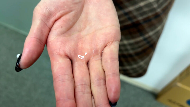 「街角で声をかけて口内観察させてもらう 美容部員 はるのちゃん」のサンプル画像8枚目