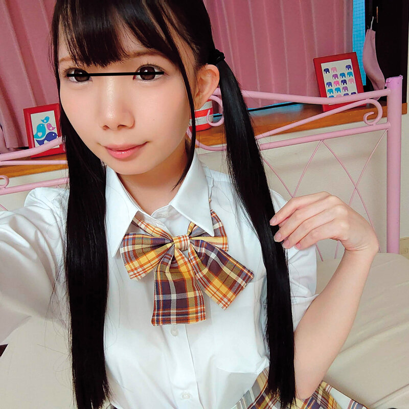 「部屋投稿 お家に誰も居ない日を狙って直帰!こっそりパイパンJ●自画撮りオナニー」のサンプル画像17枚目