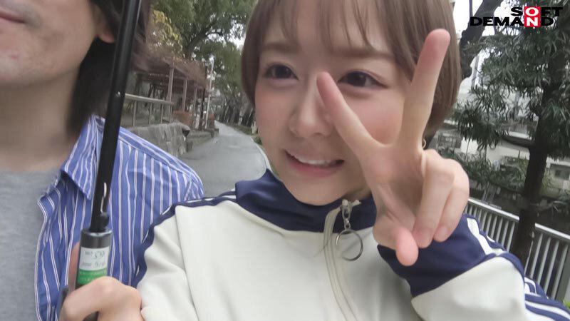 「2段階NTR 1，弱みを握った男に彼女とのハメ撮り映像を献上させる。 2，その後、断れない彼女を無茶苦茶ハメる。 新宿区で同棲4年、アパレル/DJ あかねさん（30）」のサンプル画像4枚目