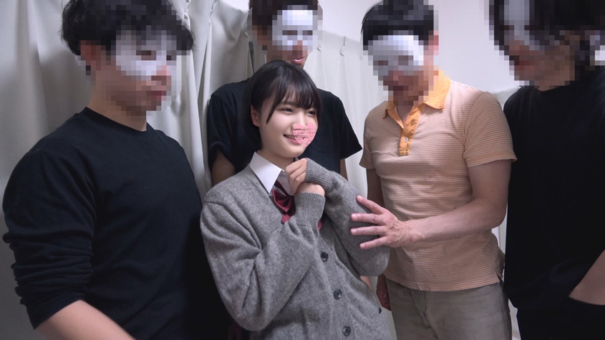 「ちびワレメはキツキツでめちゃくちゃ具合いいんですオジ5名連続でメリメリ極太挿入」のサンプル画像2枚目