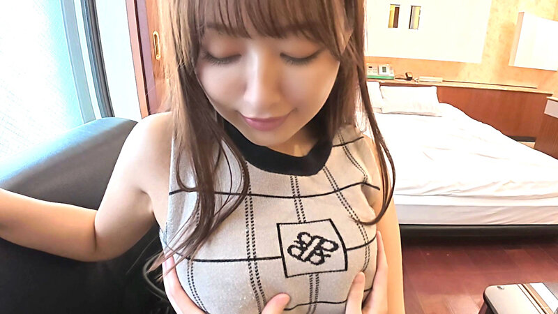 「葉月まゆ 美尻美乳の美少女がクンニ責めで悶絶！フェラから中出しまで濃厚SEX」のサムネイル