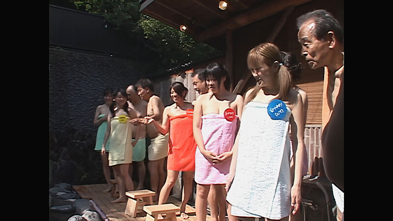 「倖田李梨が娘役で魅せる混浴露天風呂での近親相姦乱交プレイ【AIリマスター版】」のサムネイル