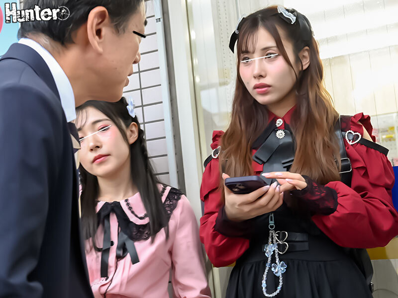 「【素人ビッチ】地雷系女子との援交体験!手コキ・フェラ・騎乗位で奉仕する立ちんぼ娘たち」のサンプル画像5枚目