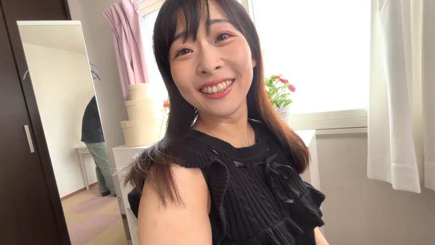 「【素人】みおりさんのアナル観察動画|街角ナンパ企画でパート主婦が恥じらい初体験」のサンプル画像2枚目