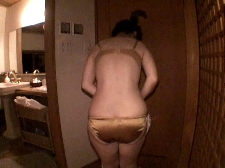 「【AIリマスター版】人妻不倫旅行×人妻湯恋旅行 collaboration ＃04 Side.B」のサンプル画像7枚目