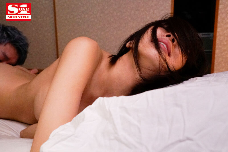 「大嫌いな義父のイチモツがあり得ないほど相性よすぎて…心と体が相反する異常絶頂を繰り返す巨乳若妻 つばさ舞」のサンプル画像7枚目