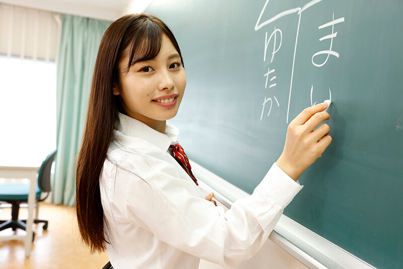 「有栖舞衣のパンチラがたまらない！美少女クラスメイトの巨尻に釘付けのイチャラブ学園生活」のサンプル画像4枚目