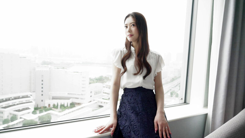 「涼菜波美が魅せる美乳人妻の不倫中出し情事｜熟女妻の秘密の花びらめくり」のサンプル画像1枚目