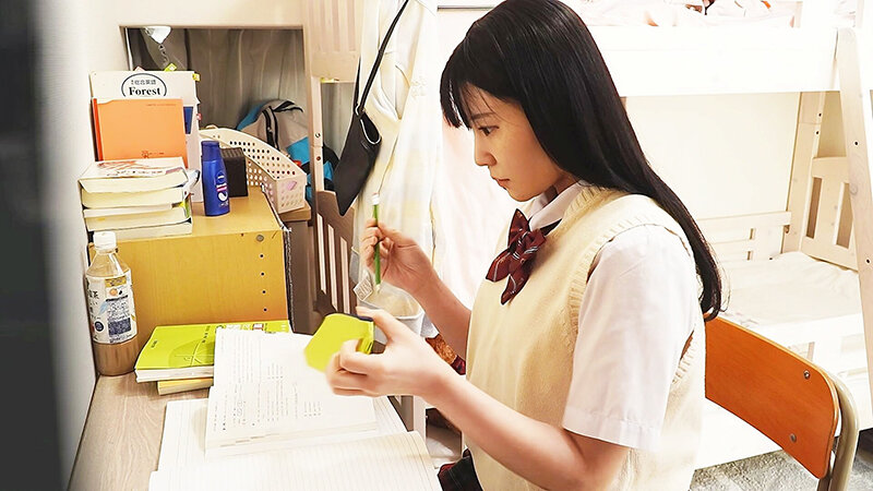「【女子校生】美乳JKのこっそりオナニー11人収録!学生服姿で発情する敏感娘たちの自慰行為」のサムネイル
